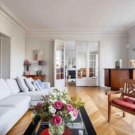 Veeve - Enlightened Elegance Parigi